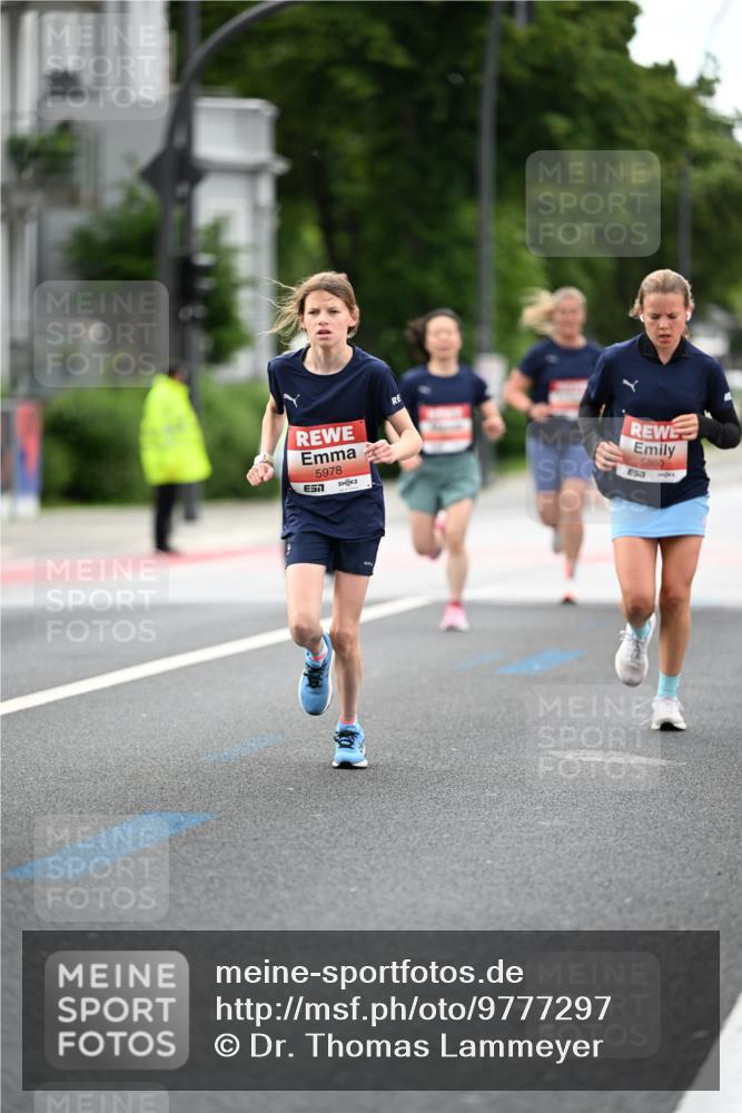 14.06.2026 - REWE Women's Run Dr. Thomas Lammeyer http://msf.ph/oto/9777297 14.06.2026 10:40:18 Laufen 5978, 7, 5860 meine-sportfotos.de