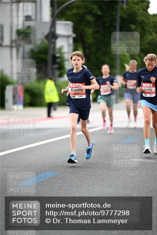 14.06.2026 - REWE Women's Run Dr. Thomas Lammeyer http://msf.ph/oto/9777298 14.06.2026 10:40:18 Laufen 5978, 7, 5860, 851 meine-sportfotos.de