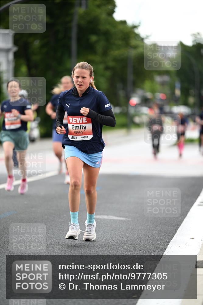 14.06.2026 - REWE Women's Run Dr. Thomas Lammeyer http://msf.ph/oto/9777305 14.06.2026 10:40:20 Laufen 5860 meine-sportfotos.de