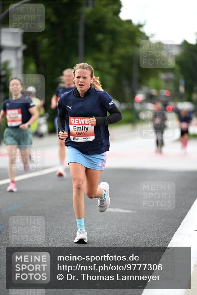 14.06.2026 - REWE Women's Run Dr. Thomas Lammeyer http://msf.ph/oto/9777306 14.06.2026 10:40:20 Laufen 5860 meine-sportfotos.de