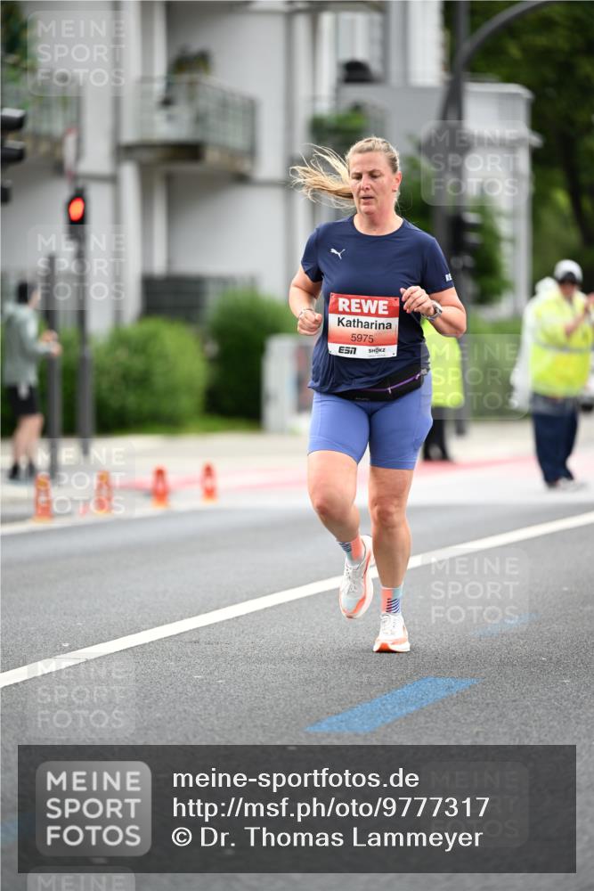 14.06.2026 - REWE Women's Run Dr. Thomas Lammeyer http://msf.ph/oto/9777317 14.06.2026 10:40:22 Laufen 5975 meine-sportfotos.de