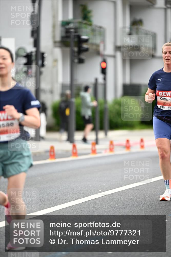 14.06.2026 - REWE Women's Run Dr. Thomas Lammeyer http://msf.ph/oto/9777321 14.06.2026 10:40:23 Laufen 500, 5975, 7 meine-sportfotos.de