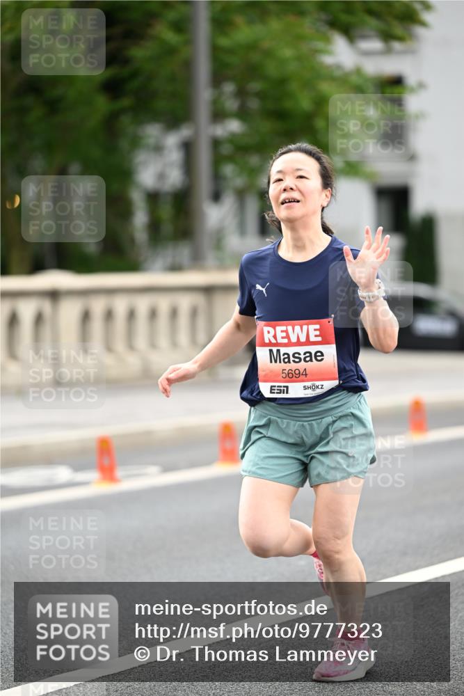 14.06.2026 - REWE Women's Run Dr. Thomas Lammeyer http://msf.ph/oto/9777323 14.06.2026 10:40:23 Laufen 5694 meine-sportfotos.de
