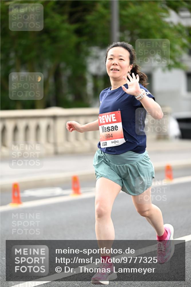 14.06.2026 - REWE Women's Run Dr. Thomas Lammeyer http://msf.ph/oto/9777325 14.06.2026 10:40:23 Laufen 5694 meine-sportfotos.de