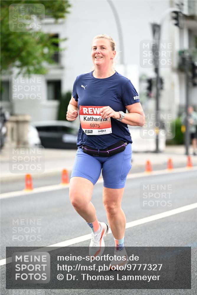 14.06.2026 - REWE Women's Run Dr. Thomas Lammeyer http://msf.ph/oto/9777327 14.06.2026 10:40:24 Laufen 5975, 7 meine-sportfotos.de