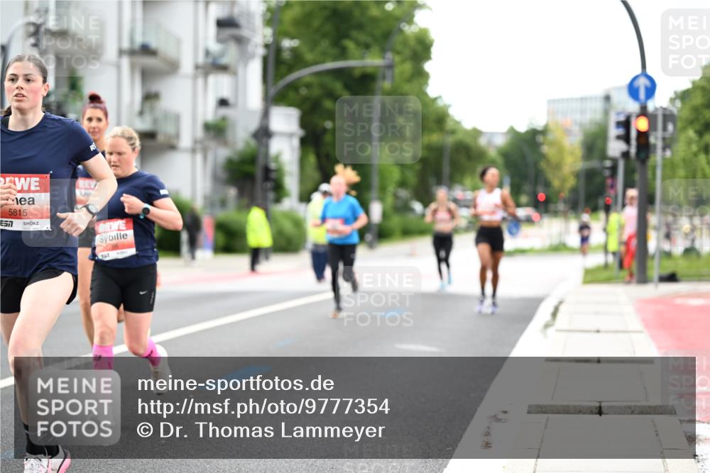 14.06.2026 - REWE Women's Run Dr. Thomas Lammeyer http://msf.ph/oto/9777354 14.06.2026 10:40:31 Laufen 5815 meine-sportfotos.de