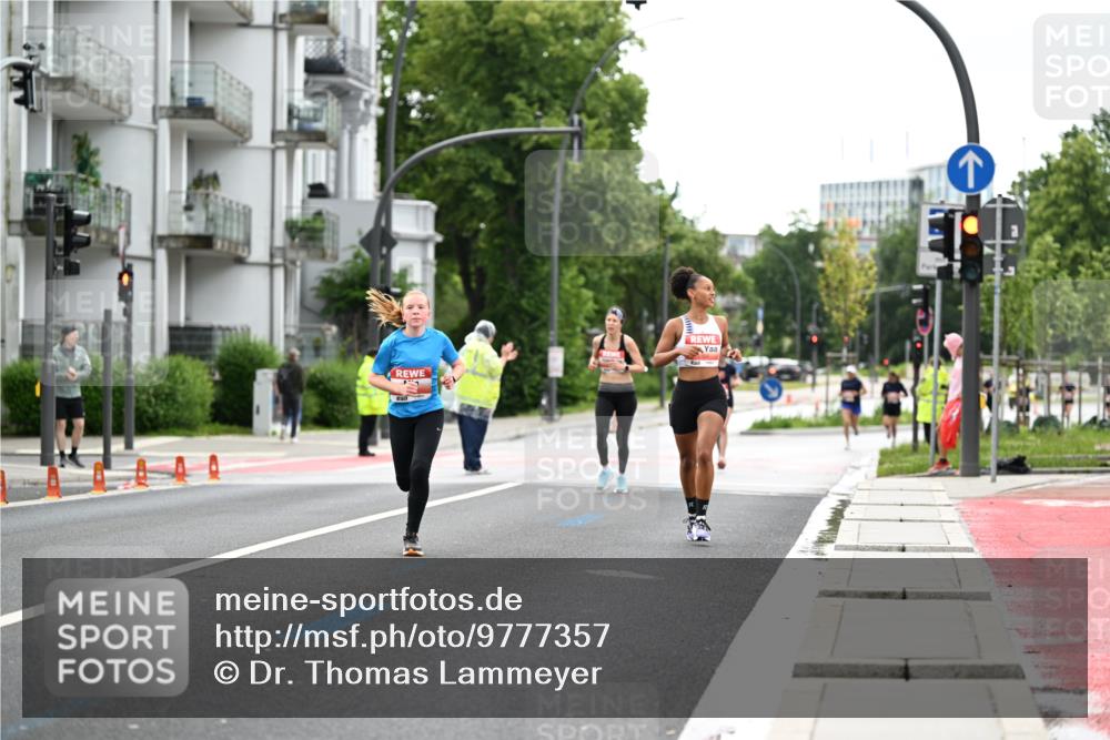 14.06.2026 - REWE Women's Run Dr. Thomas Lammeyer http://msf.ph/oto/9777357 14.06.2026 10:40:32 Laufen 164 meine-sportfotos.de