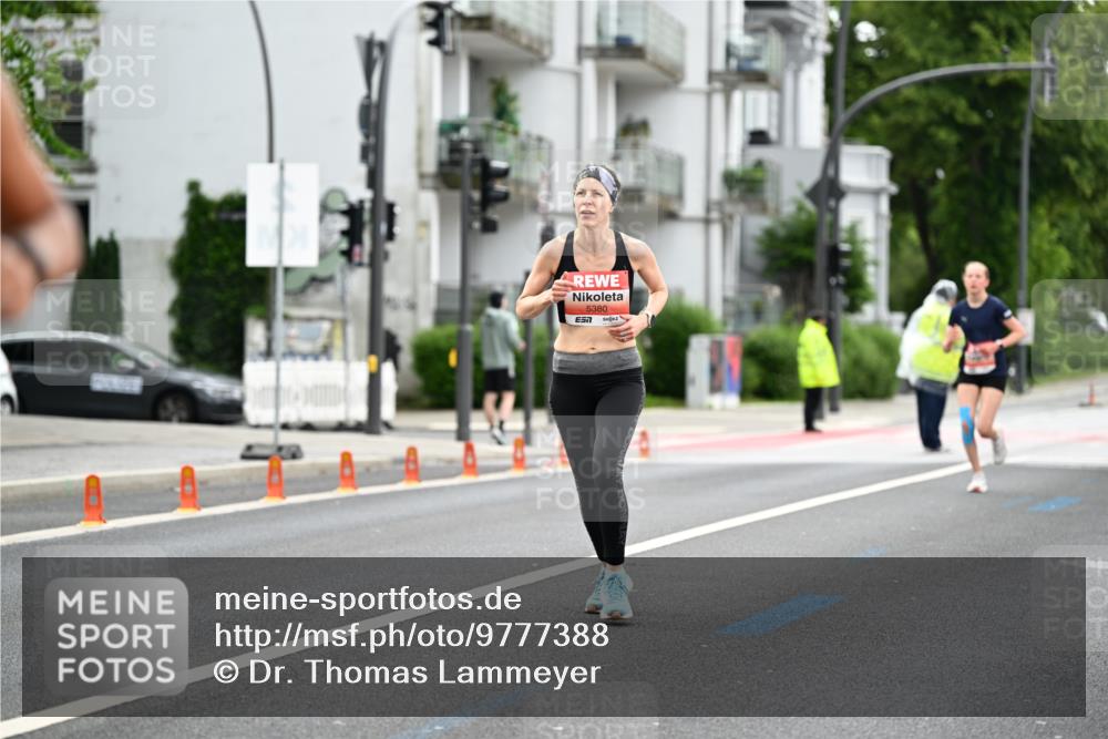 14.06.2026 - REWE Women's Run Dr. Thomas Lammeyer http://msf.ph/oto/9777388 14.06.2026 10:40:37 Laufen 5380, 7 meine-sportfotos.de