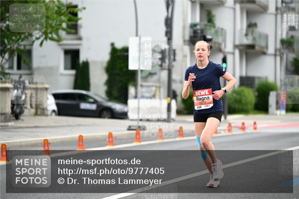 14.06.2026 - REWE Women's Run Dr. Thomas Lammeyer http://msf.ph/oto/9777405 14.06.2026 10:40:41 Laufen 5613 meine-sportfotos.de