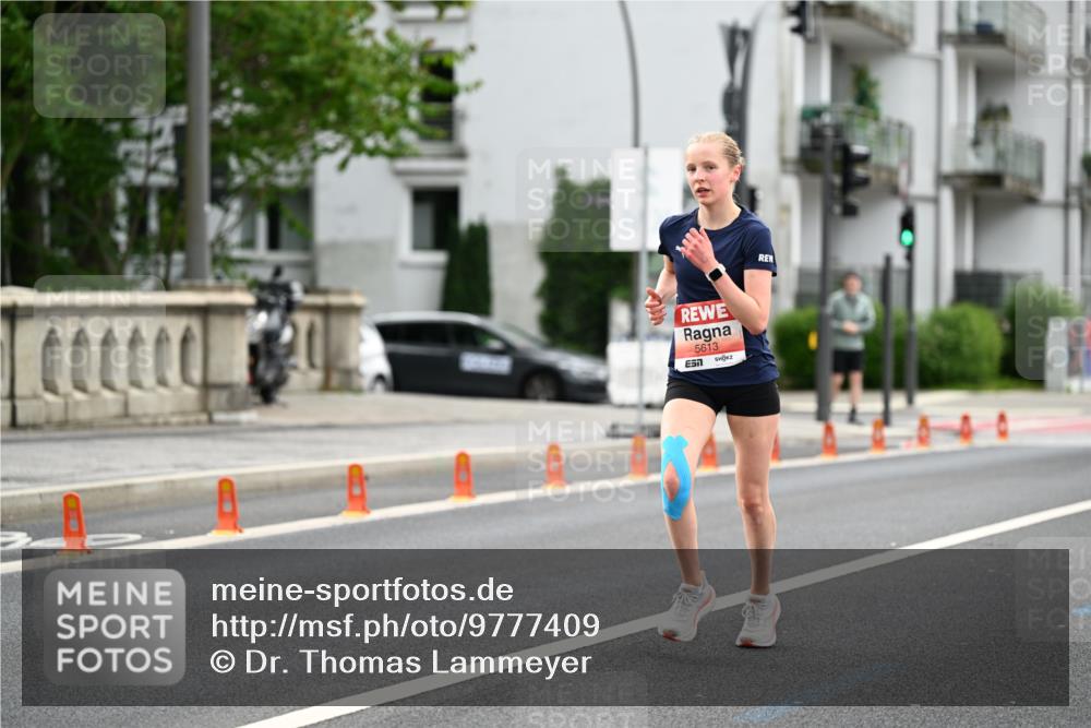 14.06.2026 - REWE Women's Run Dr. Thomas Lammeyer http://msf.ph/oto/9777409 14.06.2026 10:40:41 Laufen 5613 meine-sportfotos.de