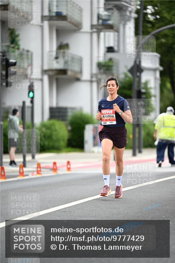 14.06.2026 - REWE Women's Run Dr. Thomas Lammeyer http://msf.ph/oto/9777429 14.06.2026 10:40:50 Laufen 5516 meine-sportfotos.de
