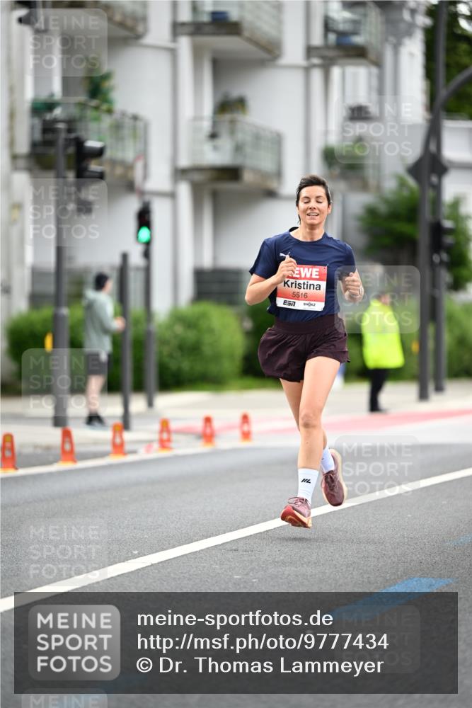 14.06.2026 - REWE Women's Run Dr. Thomas Lammeyer http://msf.ph/oto/9777434 14.06.2026 10:40:51 Laufen 5516, 7 meine-sportfotos.de