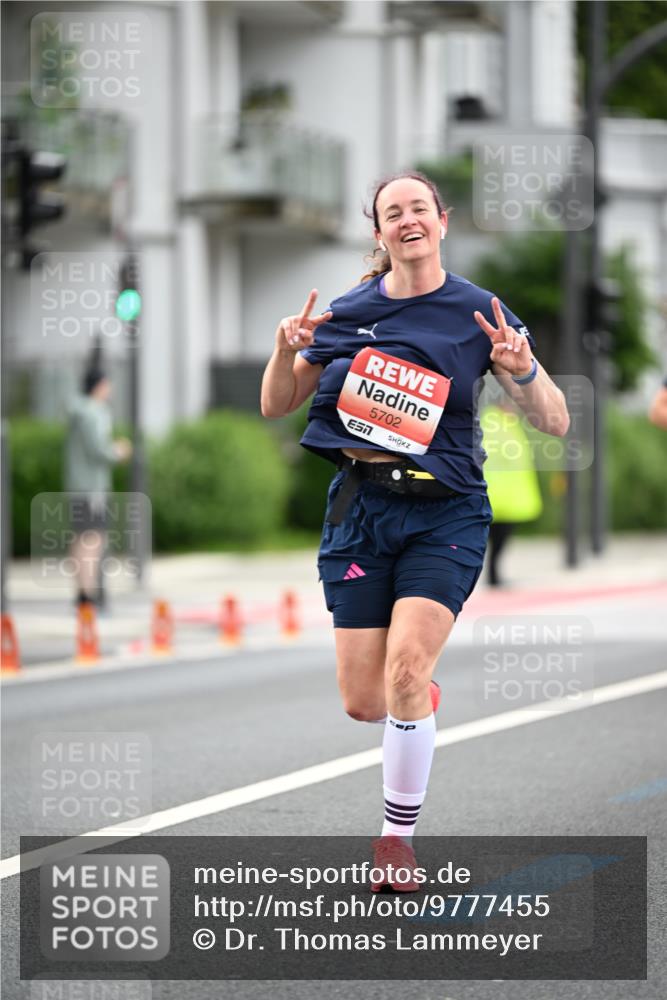 14.06.2026 - REWE Women's Run Dr. Thomas Lammeyer http://msf.ph/oto/9777455 14.06.2026 10:40:54 Laufen 5702 meine-sportfotos.de