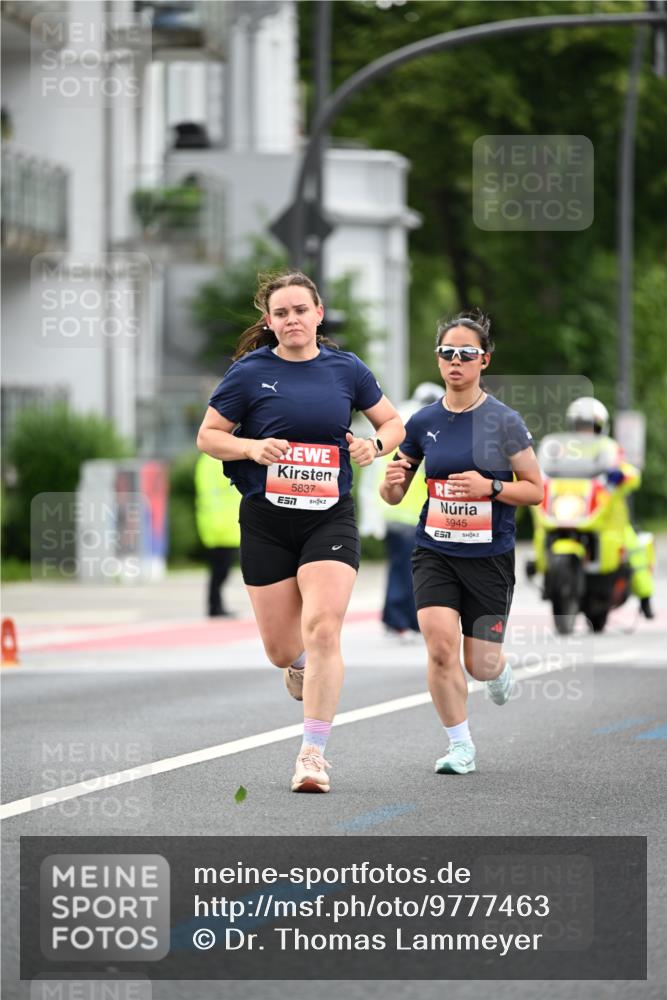 14.06.2026 - REWE Women's Run Dr. Thomas Lammeyer http://msf.ph/oto/9777463 14.06.2026 10:40:55 Laufen 5837, 5945 meine-sportfotos.de