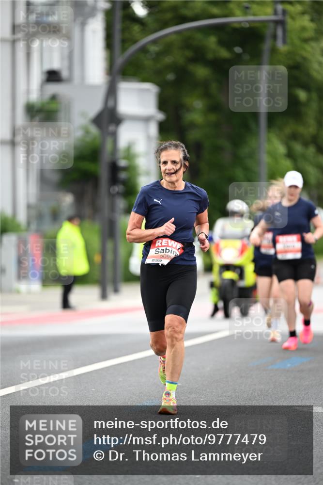 14.06.2026 - REWE Women's Run Dr. Thomas Lammeyer http://msf.ph/oto/9777479 14.06.2026 10:40:59 Laufen 5096 meine-sportfotos.de