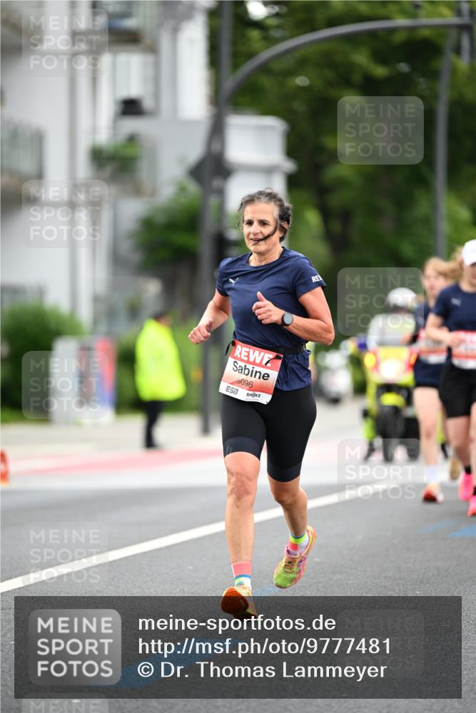 14.06.2026 - REWE Women's Run Dr. Thomas Lammeyer http://msf.ph/oto/9777481 14.06.2026 10:40:59 Laufen 5096 meine-sportfotos.de
