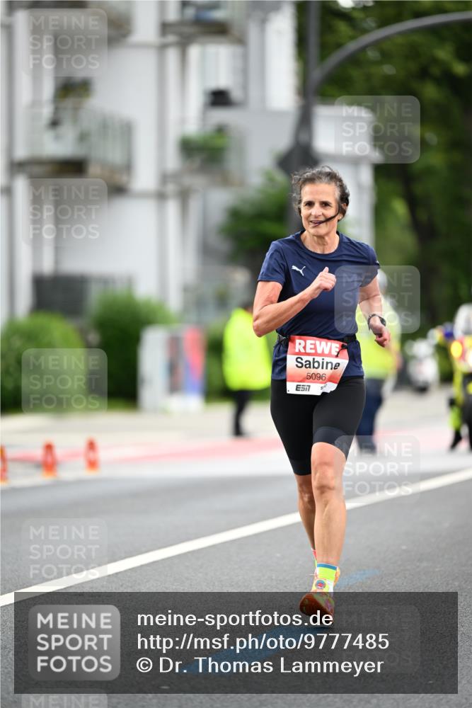 14.06.2026 - REWE Women's Run Dr. Thomas Lammeyer http://msf.ph/oto/9777485 14.06.2026 10:40:59 Laufen 5096 meine-sportfotos.de