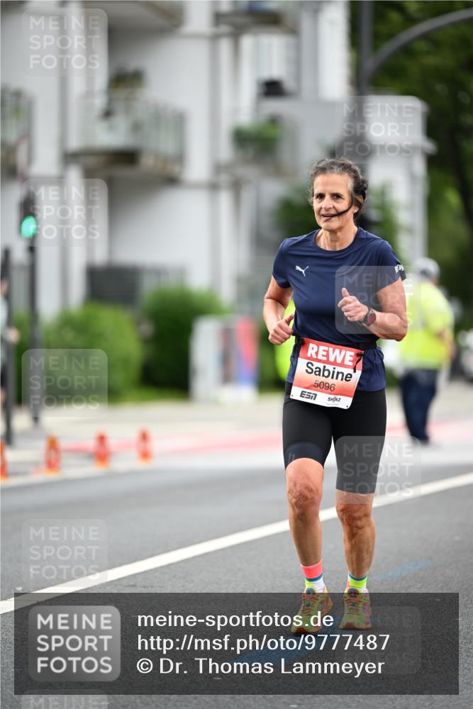 14.06.2026 - REWE Women's Run Dr. Thomas Lammeyer http://msf.ph/oto/9777487 14.06.2026 10:40:59 Laufen 5096, 7 meine-sportfotos.de