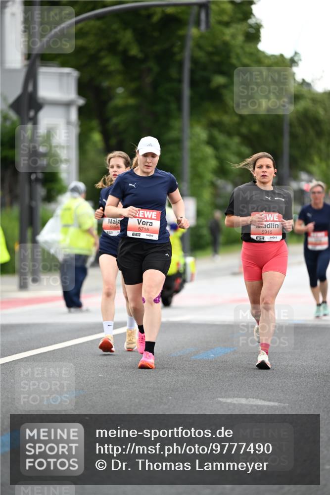 14.06.2026 - REWE Women's Run Dr. Thomas Lammeyer http://msf.ph/oto/9777490 14.06.2026 10:41:00 Laufen 5594, 857, 5715, 5916 meine-sportfotos.de