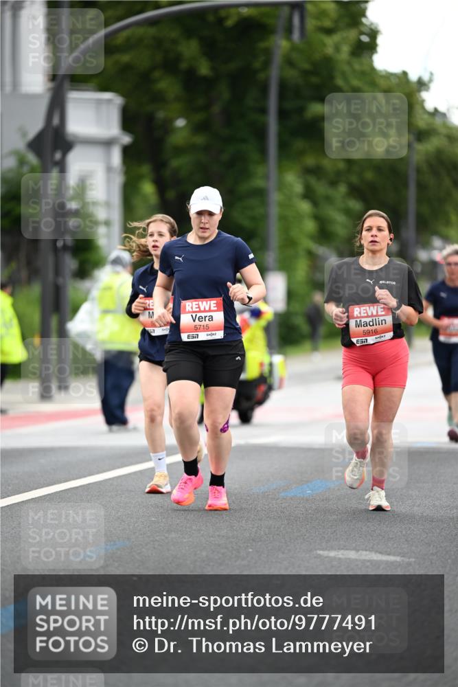 14.06.2026 - REWE Women's Run Dr. Thomas Lammeyer http://msf.ph/oto/9777491 14.06.2026 10:41:00 Laufen 57, 5715, 5916, 7 meine-sportfotos.de
