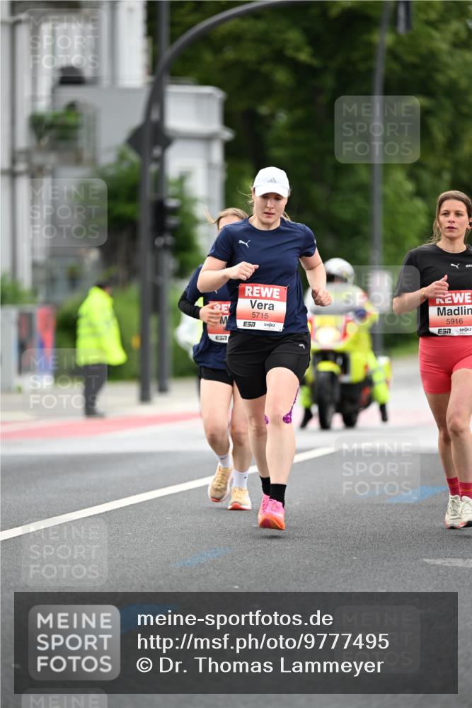 14.06.2026 - REWE Women's Run Dr. Thomas Lammeyer http://msf.ph/oto/9777495 14.06.2026 10:41:01 Laufen 7, 5715, 7, 5916 meine-sportfotos.de