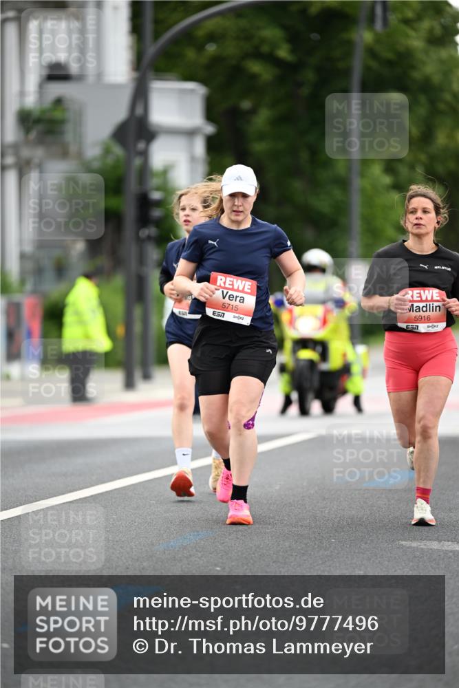 14.06.2026 - REWE Women's Run Dr. Thomas Lammeyer http://msf.ph/oto/9777496 14.06.2026 10:41:01 Laufen 7, 657, 5715, 7, 5916 meine-sportfotos.de