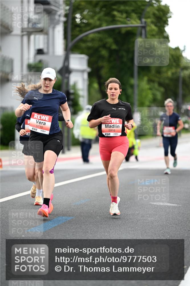 14.06.2026 - REWE Women's Run Dr. Thomas Lammeyer http://msf.ph/oto/9777503 14.06.2026 10:41:02 Laufen 5715, 7, 5916 meine-sportfotos.de