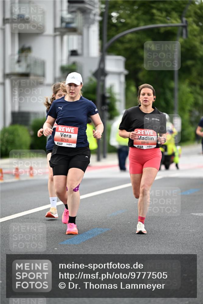 14.06.2026 - REWE Women's Run Dr. Thomas Lammeyer http://msf.ph/oto/9777505 14.06.2026 10:41:02 Laufen 5715, 57, 5916 meine-sportfotos.de