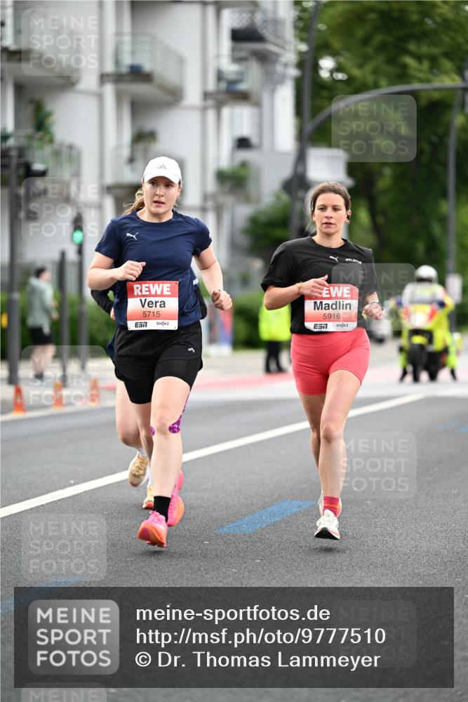 14.06.2026 - REWE Women's Run Dr. Thomas Lammeyer http://msf.ph/oto/9777510 14.06.2026 10:41:03 Laufen 5715, 57, 5916 meine-sportfotos.de