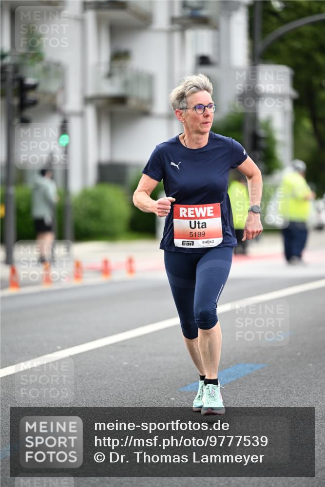 14.06.2026 - REWE Women's Run Dr. Thomas Lammeyer http://msf.ph/oto/9777539 14.06.2026 10:41:07 Laufen 7, 5189 meine-sportfotos.de