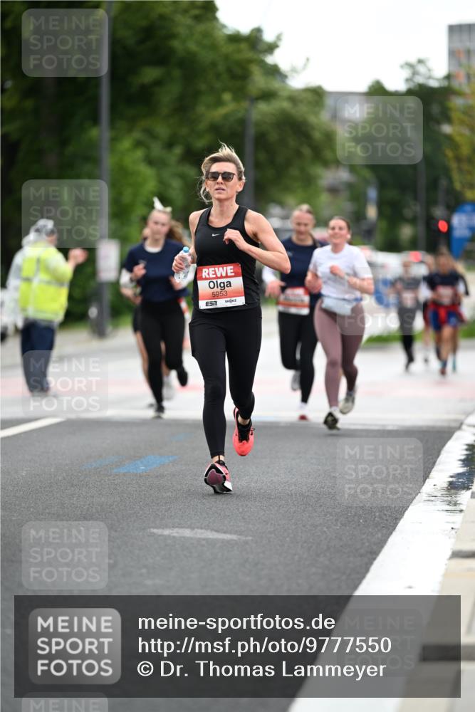 14.06.2026 - REWE Women's Run Dr. Thomas Lammeyer http://msf.ph/oto/9777550 14.06.2026 10:41:14 Laufen 5953, 57 meine-sportfotos.de