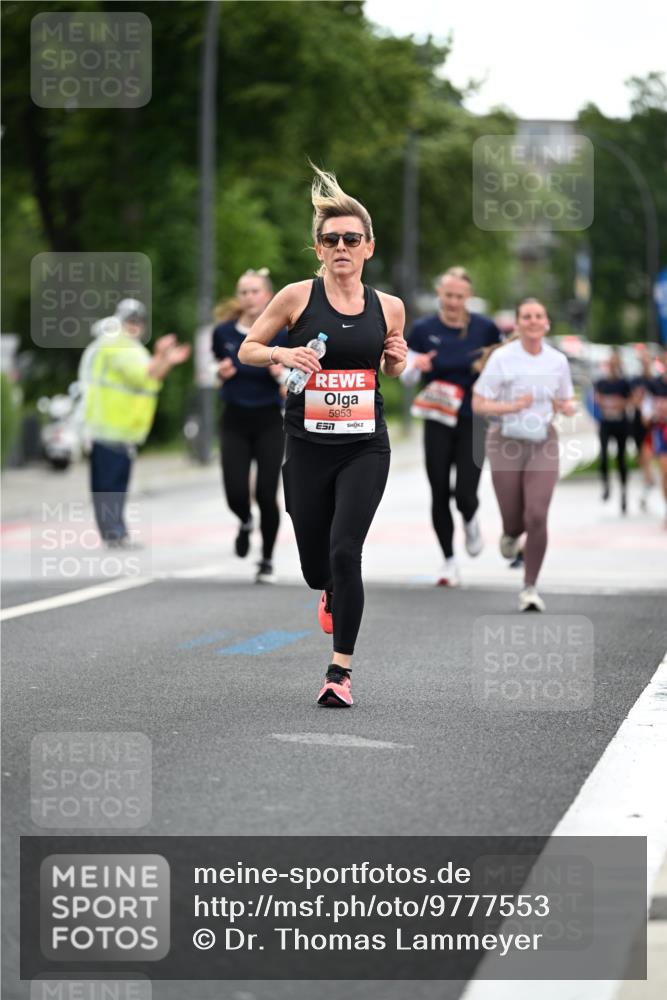 14.06.2026 - REWE Women's Run Dr. Thomas Lammeyer http://msf.ph/oto/9777553 14.06.2026 10:41:14 Laufen 5953, 51 meine-sportfotos.de
