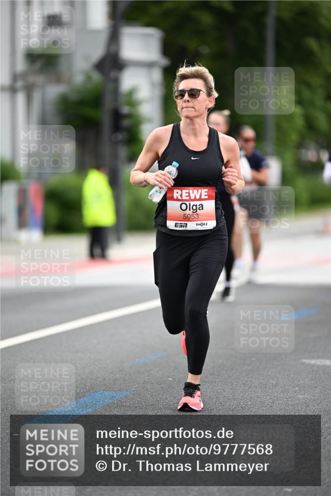 14.06.2026 - REWE Women's Run Dr. Thomas Lammeyer http://msf.ph/oto/9777568 14.06.2026 10:41:15 Laufen 5953 meine-sportfotos.de