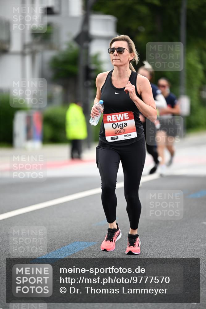 14.06.2026 - REWE Women's Run Dr. Thomas Lammeyer http://msf.ph/oto/9777570 14.06.2026 10:41:16 Laufen 5953, 7 meine-sportfotos.de