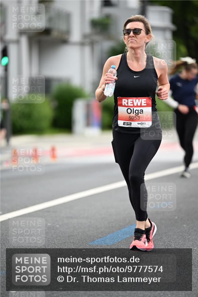 14.06.2026 - REWE Women's Run Dr. Thomas Lammeyer http://msf.ph/oto/9777574 14.06.2026 10:41:16 Laufen 5953 meine-sportfotos.de