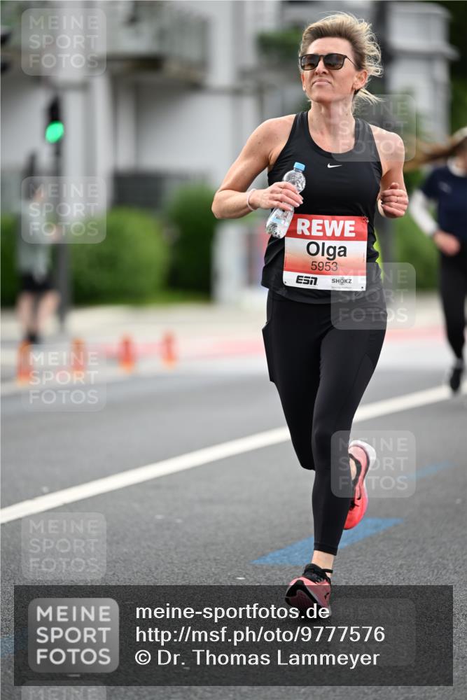 14.06.2026 - REWE Women's Run Dr. Thomas Lammeyer http://msf.ph/oto/9777576 14.06.2026 10:41:16 Laufen 5953 meine-sportfotos.de