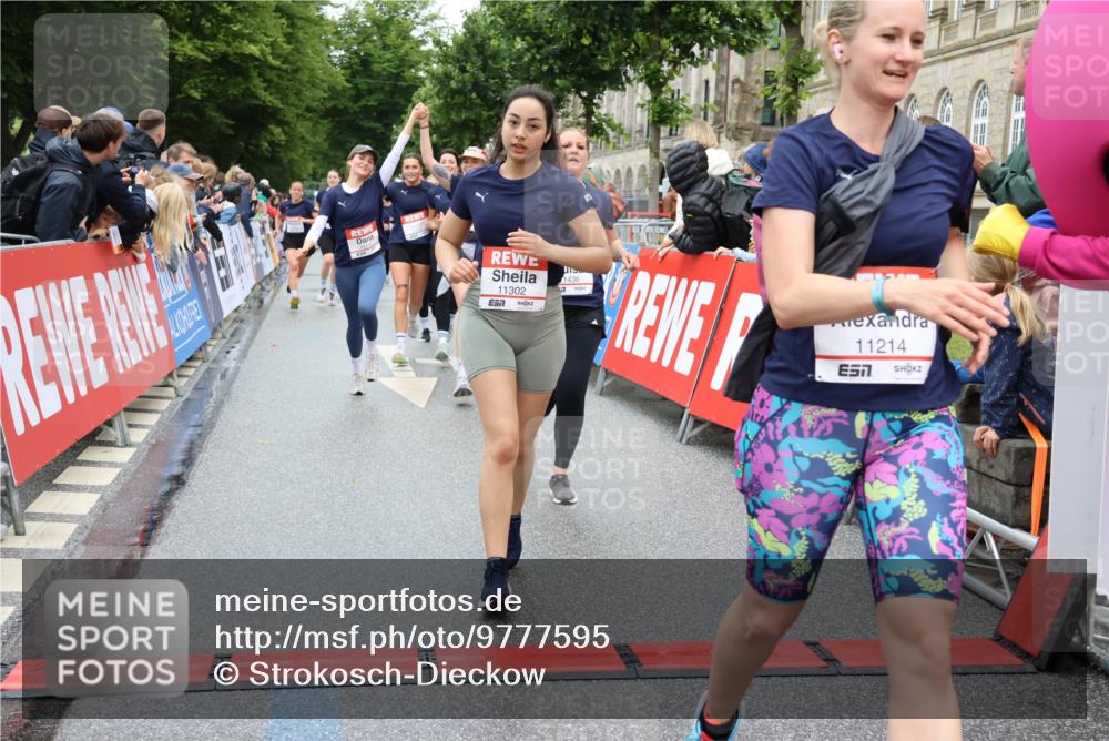 14.06.2026 - REWE Women's Run Strokosch-Dieckow http://msf.ph/oto/9777595 14.06.2026 09:57:03 Ziel 10253, 10479, 10773, 10844, 11055, 11132, 11214, 11302, 11312, 11436, 11509, 11535 meine-sportfotos.de