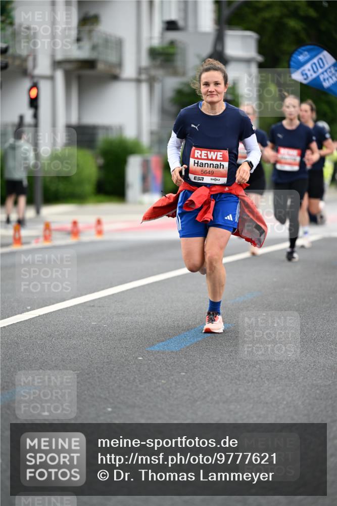 14.06.2026 - REWE Women's Run Dr. Thomas Lammeyer http://msf.ph/oto/9777621 14.06.2026 10:41:25 Laufen 5649, 57, 5, 00 meine-sportfotos.de