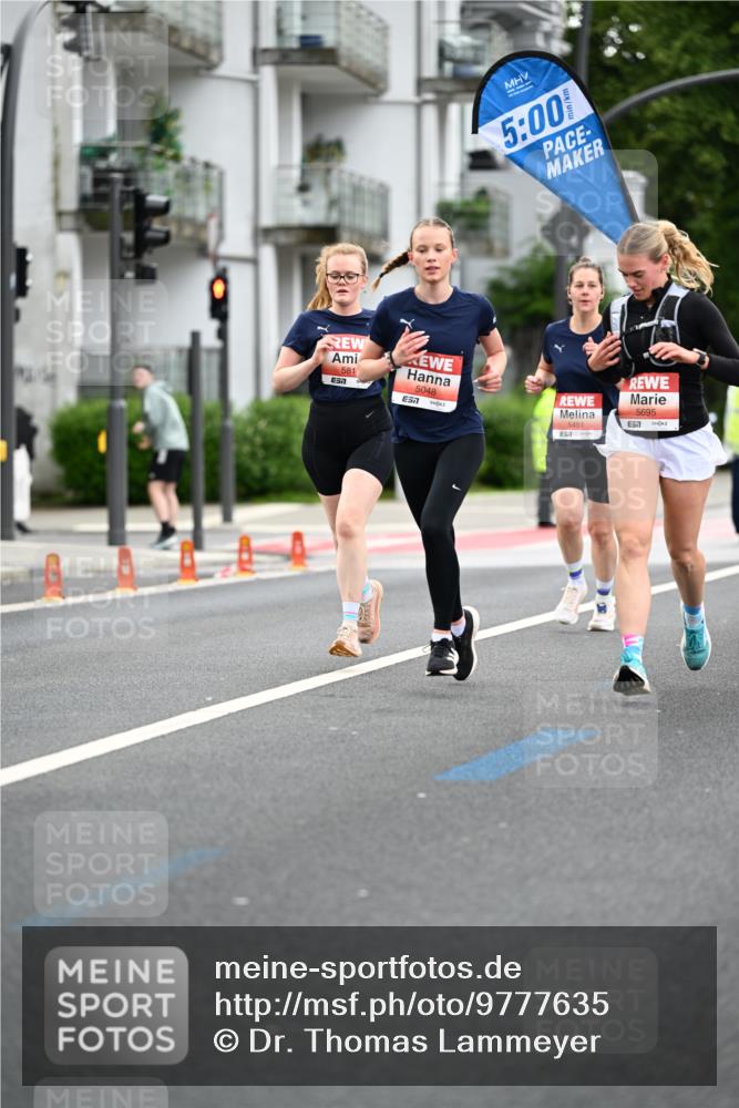 14.06.2026 - REWE Women's Run Dr. Thomas Lammeyer http://msf.ph/oto/9777635 14.06.2026 10:41:27 Laufen 581, 5048, 7, 5, 00, 5451, 5695, 7 meine-sportfotos.de