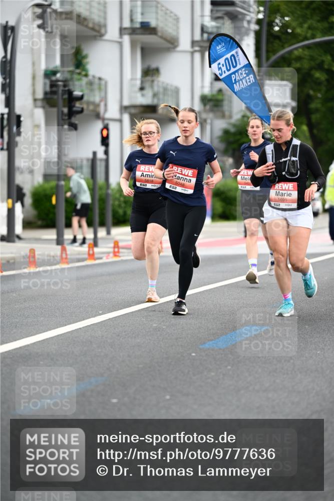 14.06.2026 - REWE Women's Run Dr. Thomas Lammeyer http://msf.ph/oto/9777636 14.06.2026 10:41:27 Laufen 5048, 5818, 7, 7, 5, 00, 57, 5695, 7 meine-sportfotos.de