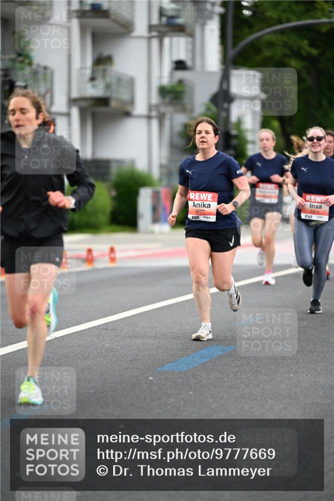 14.06.2026 - REWE Women's Run Dr. Thomas Lammeyer http://msf.ph/oto/9777669 14.06.2026 10:41:33 Laufen 5277, 5979, 7 meine-sportfotos.de