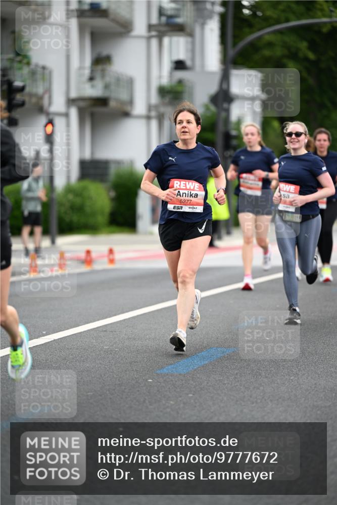 14.06.2026 - REWE Women's Run Dr. Thomas Lammeyer http://msf.ph/oto/9777672 14.06.2026 10:41:33 Laufen 5277, 7 meine-sportfotos.de