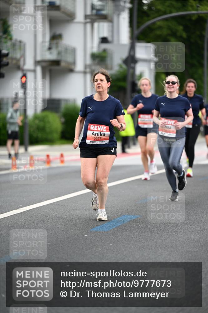 14.06.2026 - REWE Women's Run Dr. Thomas Lammeyer http://msf.ph/oto/9777673 14.06.2026 10:41:33 Laufen 5277, 6979 meine-sportfotos.de