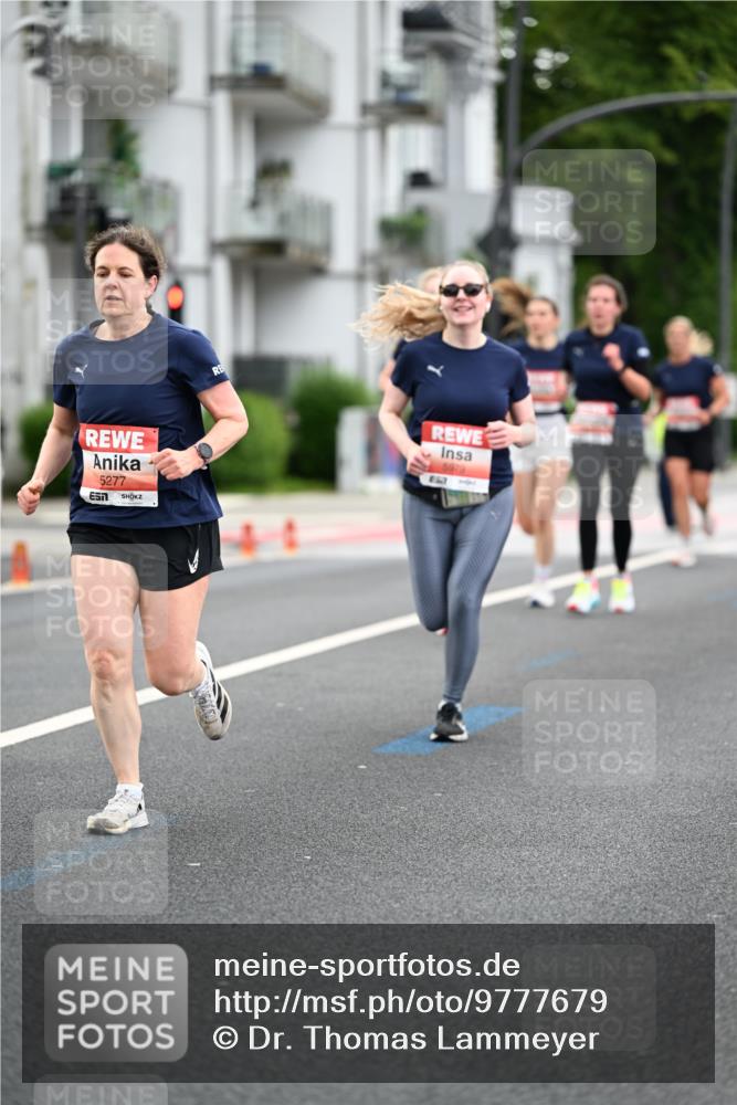 14.06.2026 - REWE Women's Run Dr. Thomas Lammeyer http://msf.ph/oto/9777679 14.06.2026 10:41:34 Laufen 5277, 5979 meine-sportfotos.de