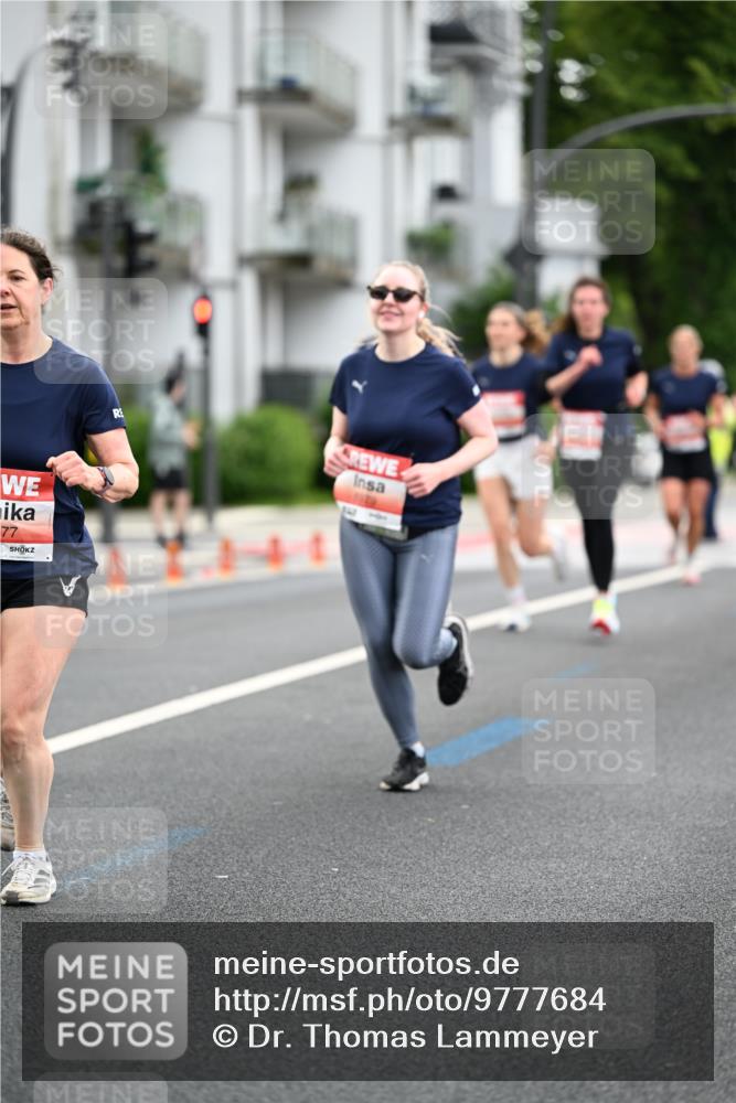 14.06.2026 - REWE Women's Run Dr. Thomas Lammeyer http://msf.ph/oto/9777684 14.06.2026 10:41:35 Laufen 77, 1139 meine-sportfotos.de