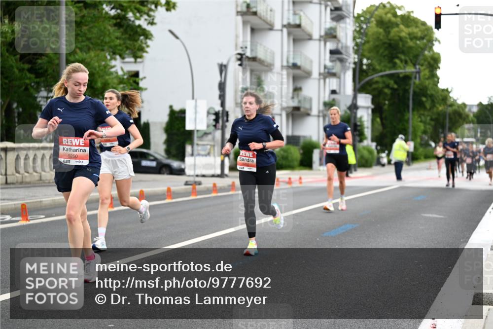 14.06.2026 - REWE Women's Run Dr. Thomas Lammeyer http://msf.ph/oto/9777692 14.06.2026 10:41:38 Laufen 5250, 57 meine-sportfotos.de