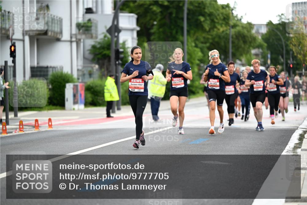 14.06.2026 - REWE Women's Run Dr. Thomas Lammeyer http://msf.ph/oto/9777705 14.06.2026 10:41:41 Laufen 5679, 7 meine-sportfotos.de