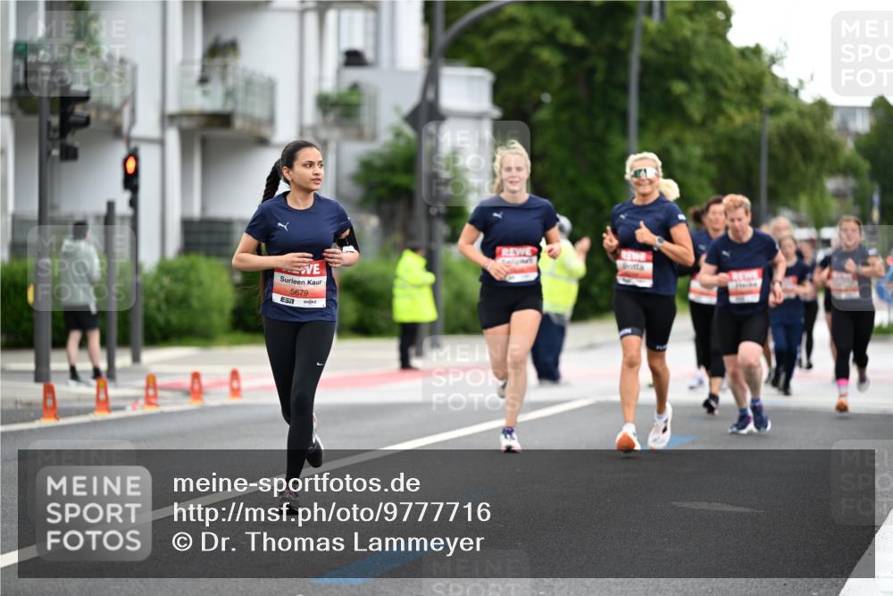 14.06.2026 - REWE Women's Run Dr. Thomas Lammeyer http://msf.ph/oto/9777716 14.06.2026 10:41:43 Laufen 5679 meine-sportfotos.de