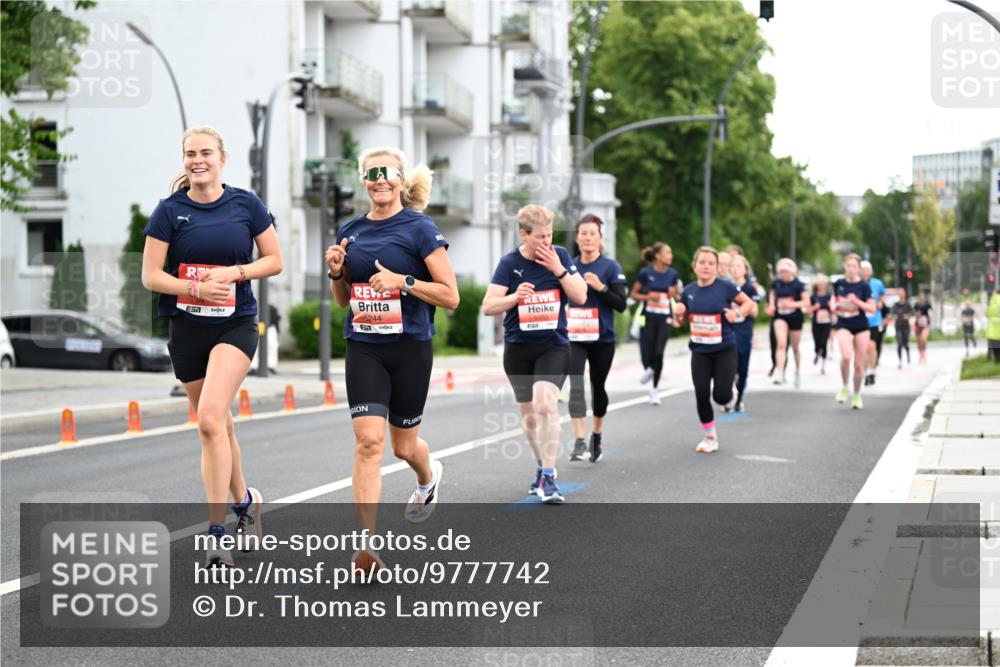 14.06.2026 - REWE Women's Run Dr. Thomas Lammeyer http://msf.ph/oto/9777742 14.06.2026 10:41:46 Laufen 5244 meine-sportfotos.de