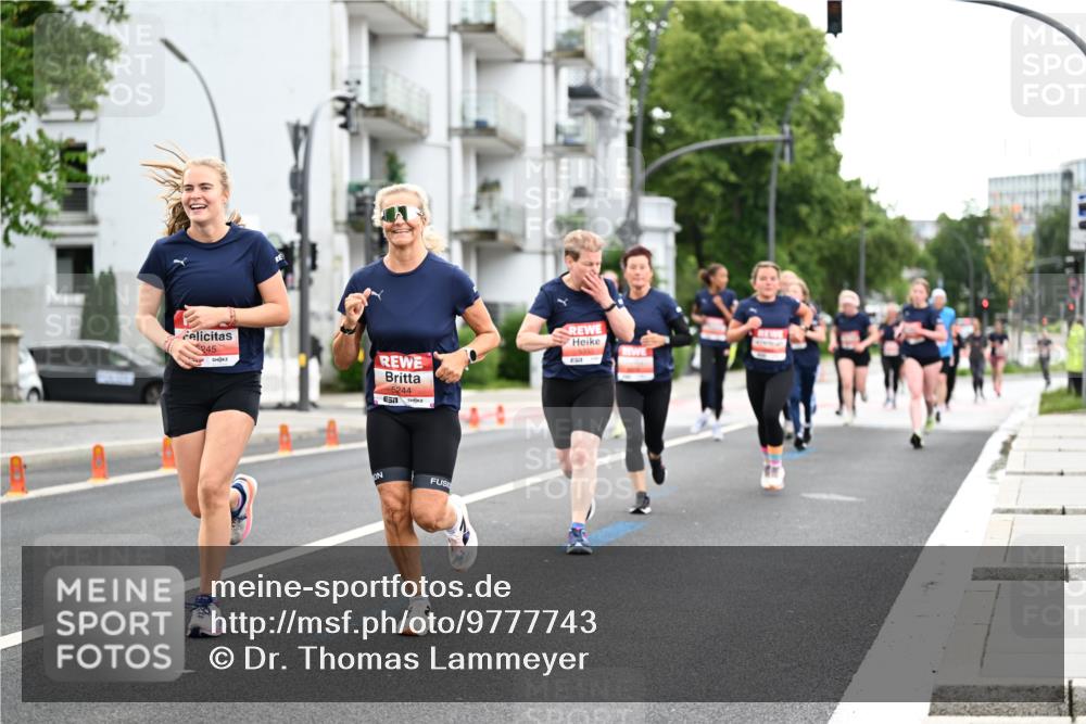 14.06.2026 - REWE Women's Run Dr. Thomas Lammeyer http://msf.ph/oto/9777743 14.06.2026 10:41:46 Laufen 245, 5244 meine-sportfotos.de